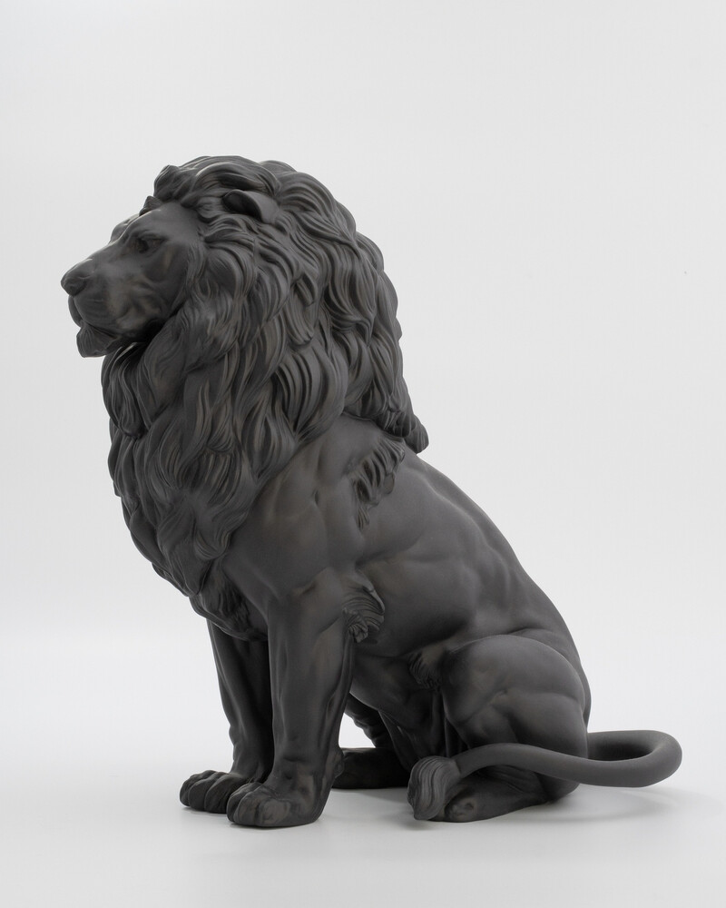 Скульптура царя джунглей